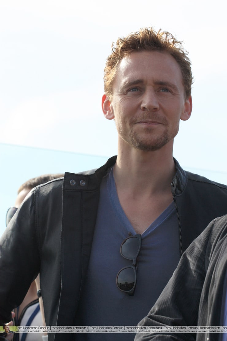 Next photo of Tom Hiddleston