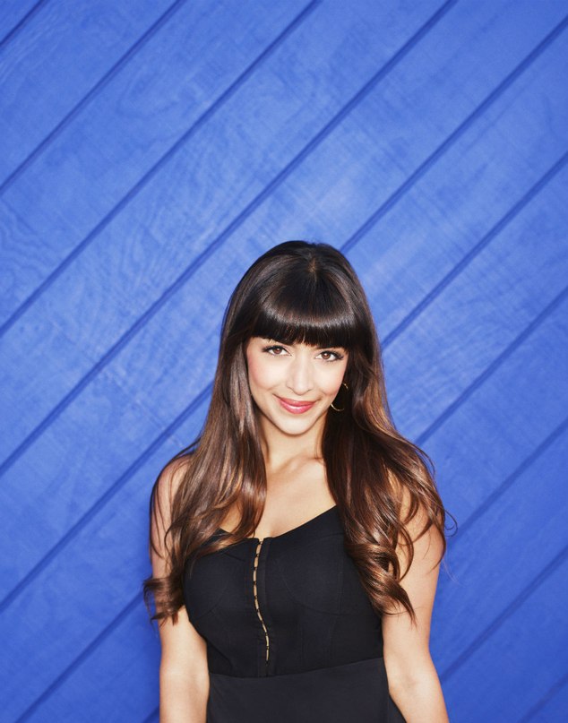 Hannah Simone Hannah Simone