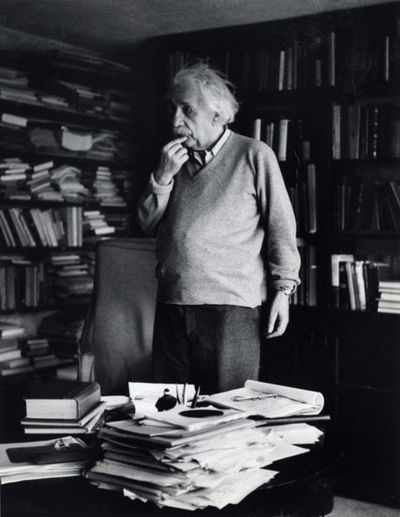 Albert Einstein Albert Einstein