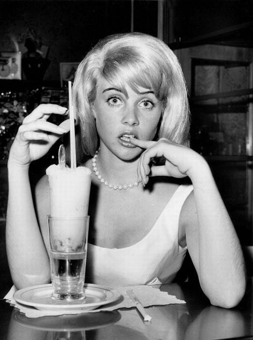 Sue Lyon