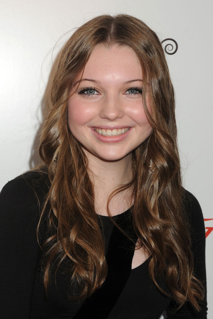 Sammi Hanratty image