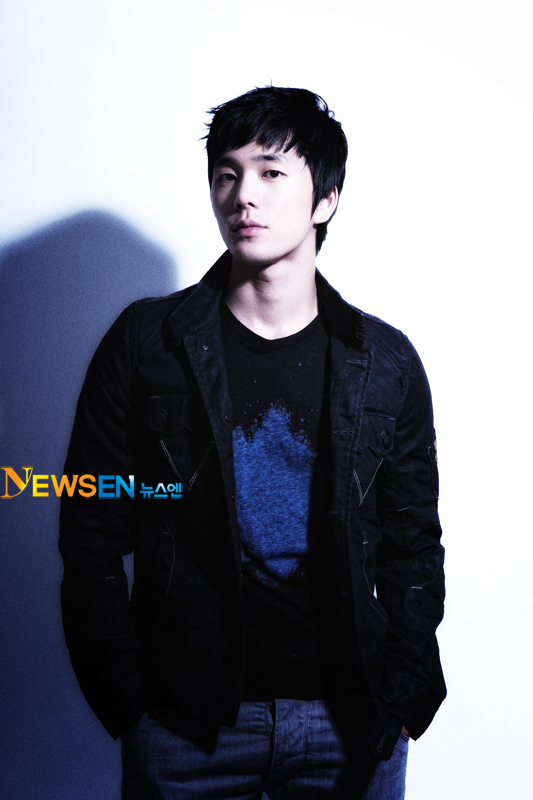 Picture Of Hyun Jin Lee picture-of-hyun-jin-lee