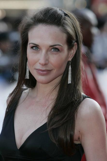 Claire Forlani