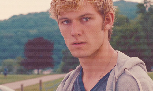 Alex Pettyfer