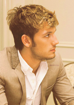 Alex Pettyfer