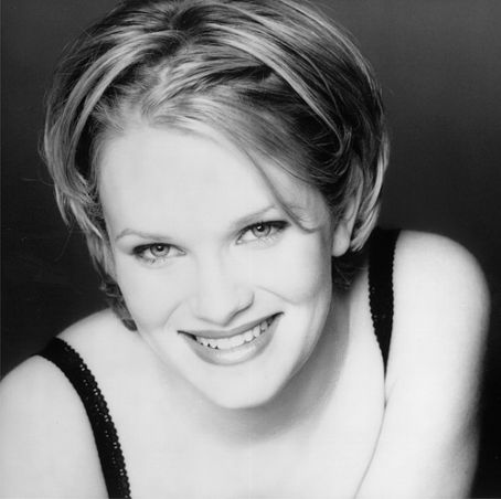 Nicholle Tom Nicholle Tom