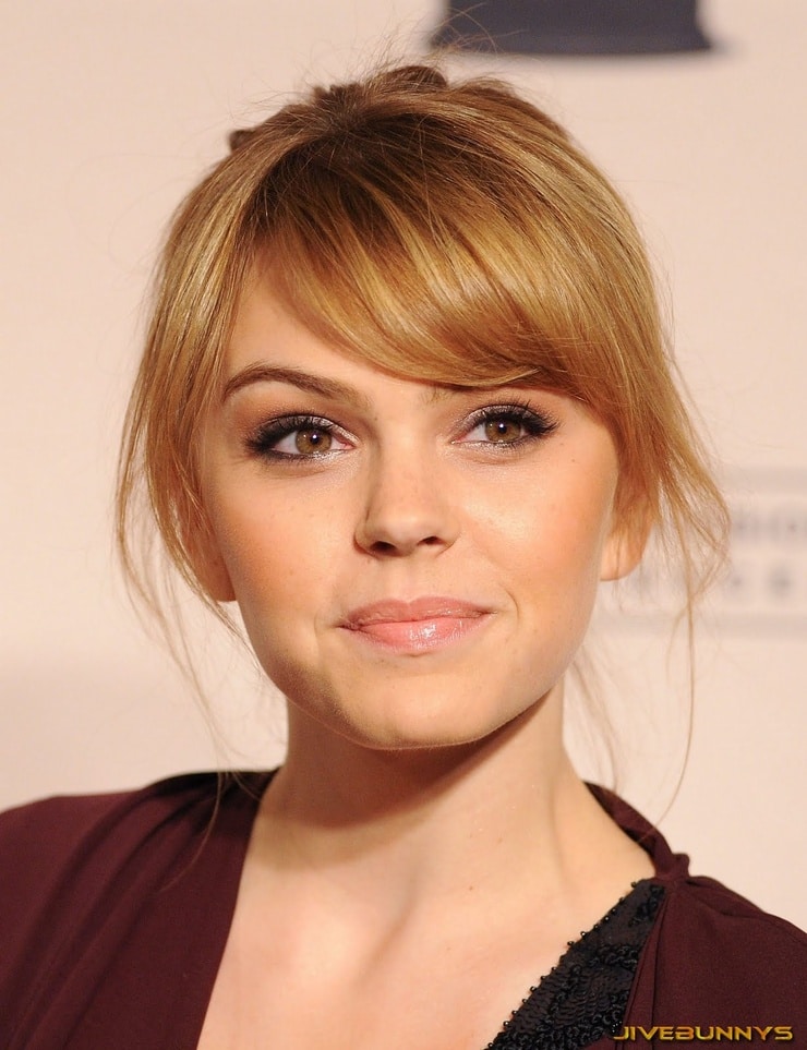 Picture of Aimee Teegarden