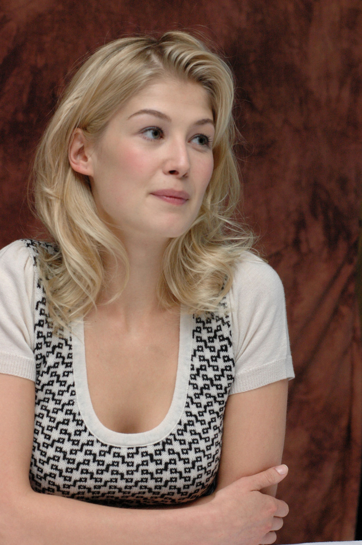 Rosamund Pike