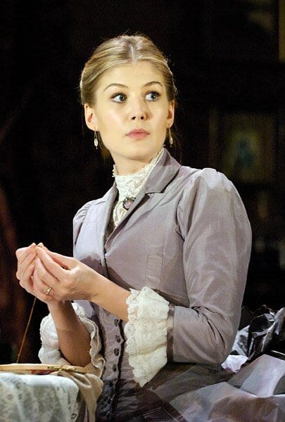 Rosamund Pike