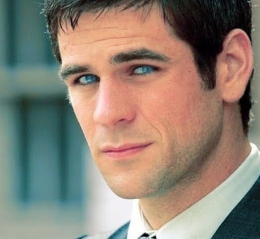 Eddie Cahill