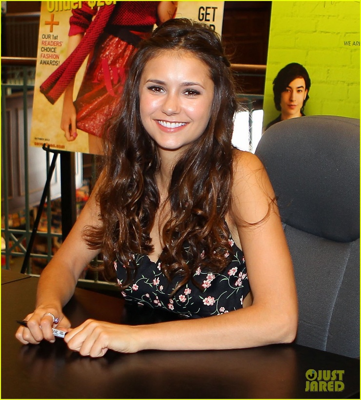 Nina Dobrev