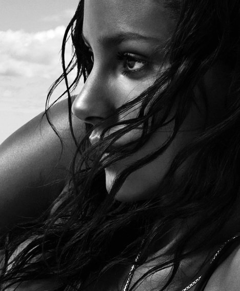 Emanuela De Paula Emanuela De Paula