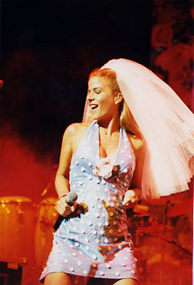 Paula Toller