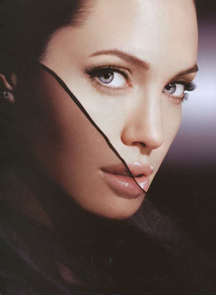 Angelina Jolie Angelina Jolie