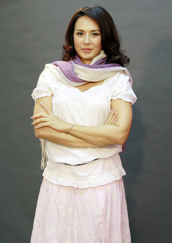 Chintara Sukapatana