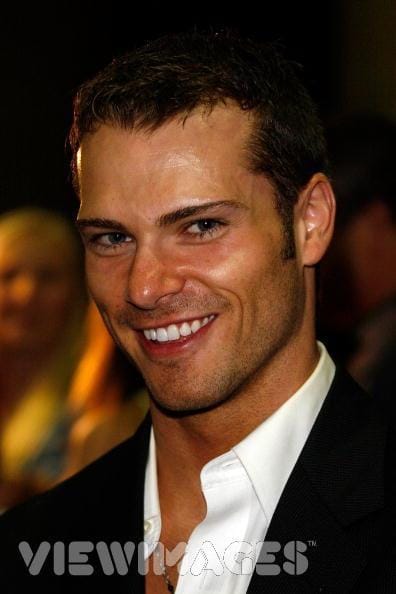 Shawn Roberts