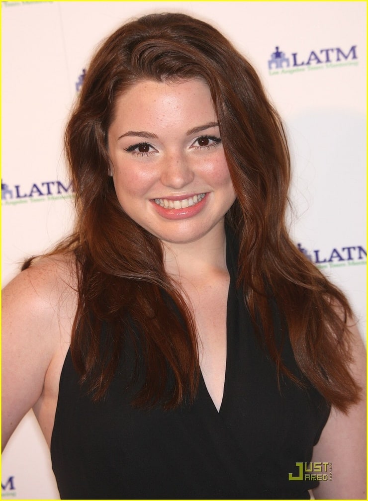 Jennifer Stone