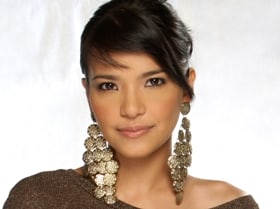 Alessandra de Rossi