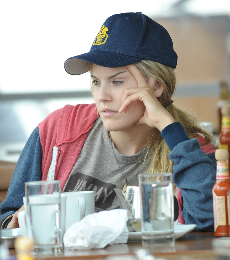 Maggie Grace