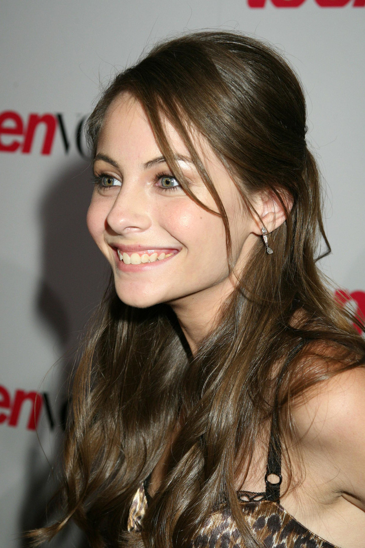 Willa Holland Willa Holland