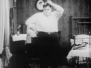 Fatty's Suitless Day (1914)