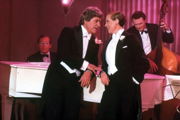 Victor/Victoria (1982)