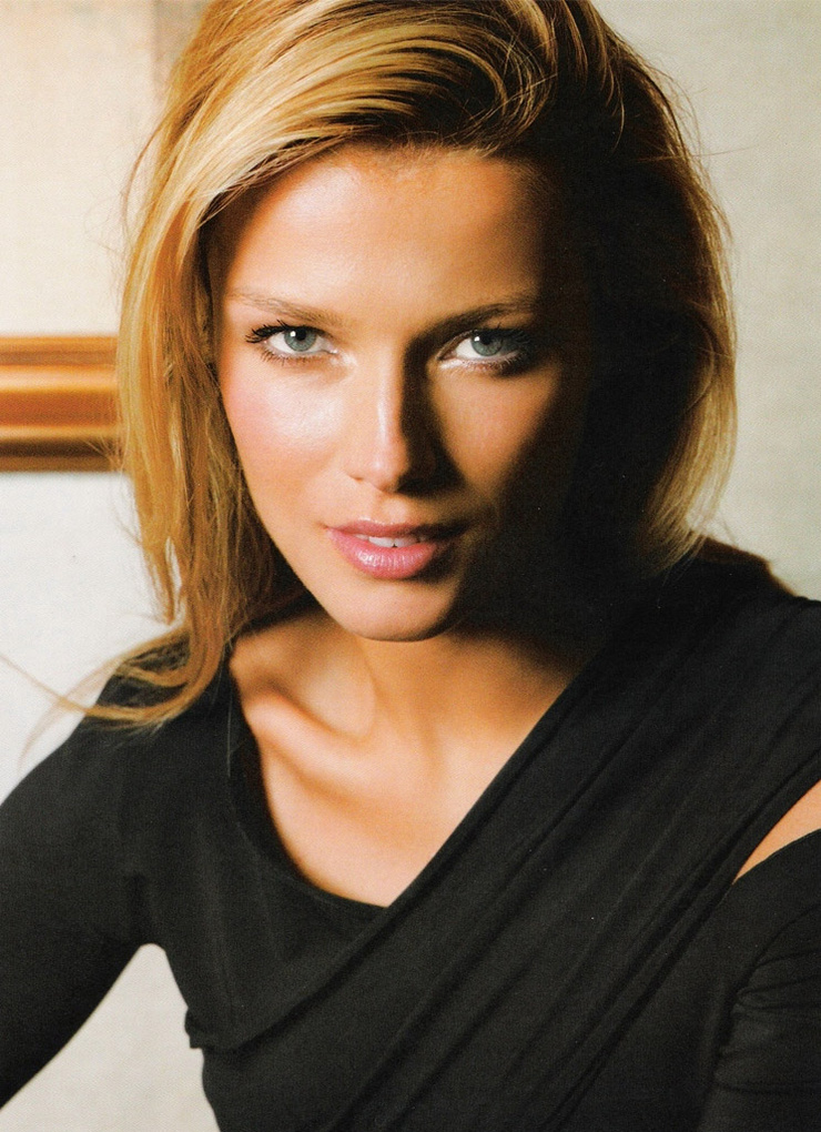 Veronica Varekova