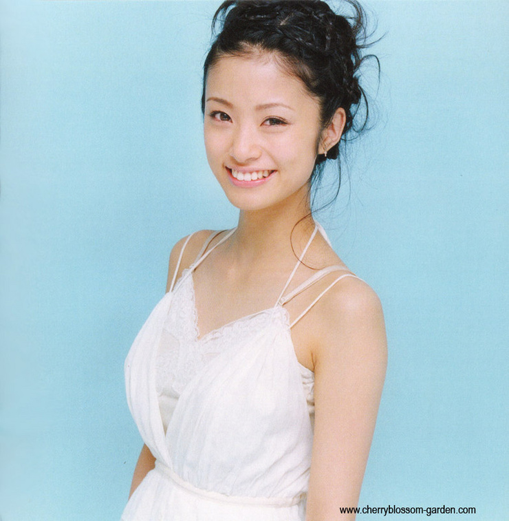 Aya Ueto