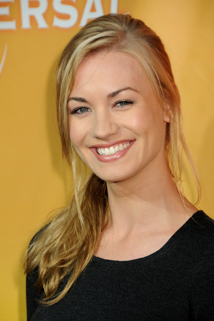 Yvonne Strahovski Yvonne Strahovski