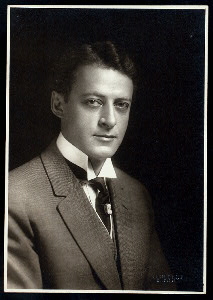 Vaughan Glaser