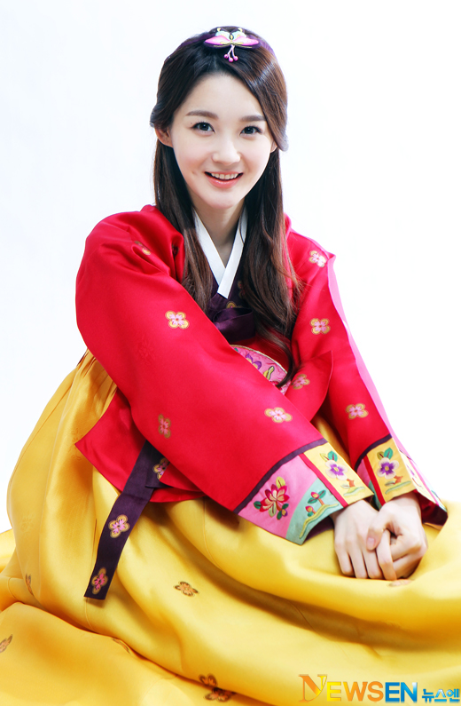 Kang Min Kyung