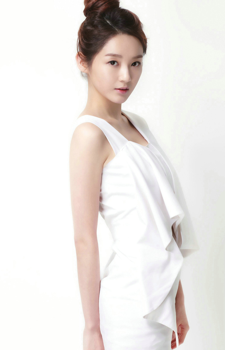 Kang Min Kyung