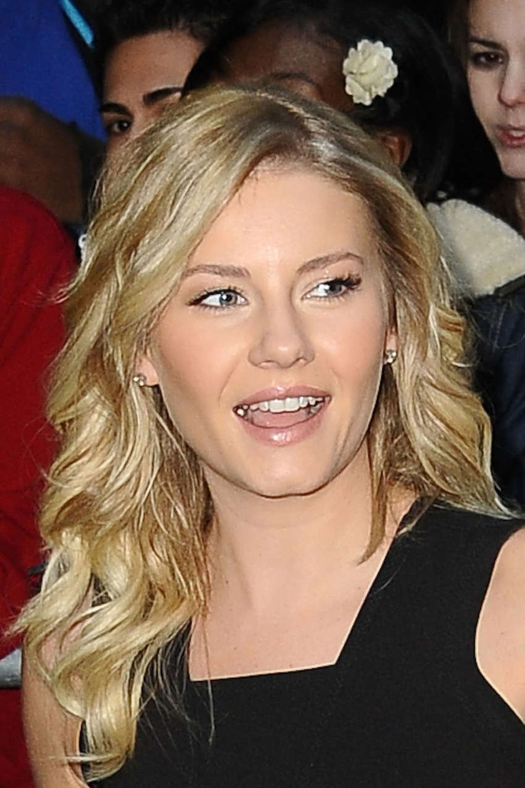 Elisha Cuthbert Elisha Cuthbert