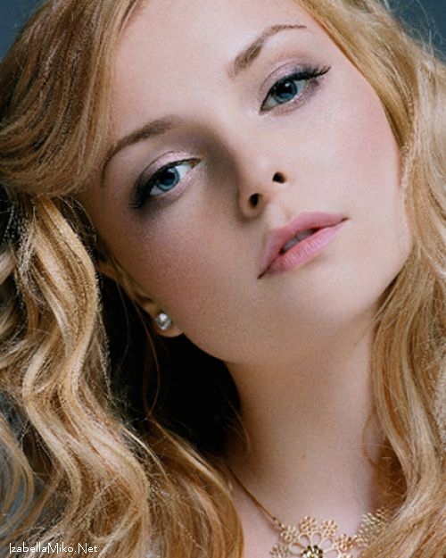 Izabella Miko Izabella Miko