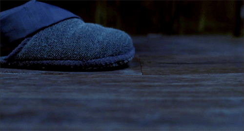 A Tale of Two Sisters (2003)