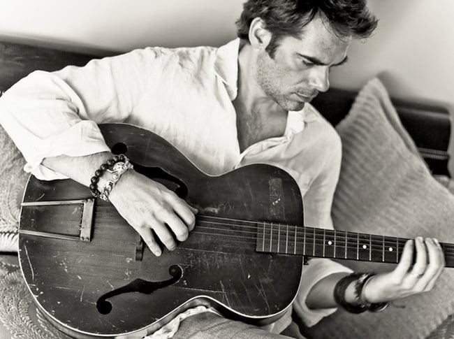 Billy Burke