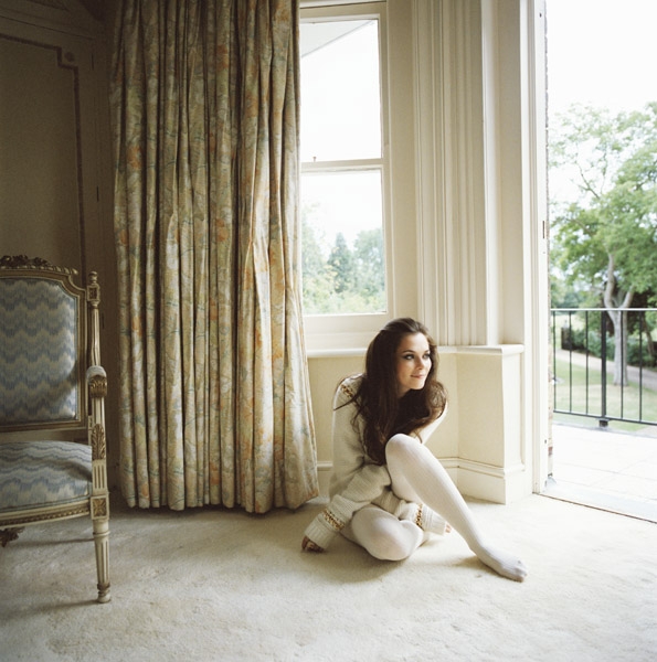 Anna Friel