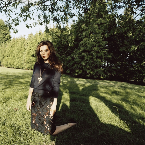 Anna Friel