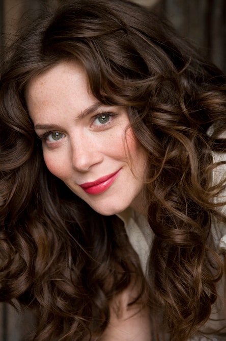 Anna Friel