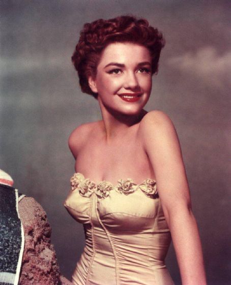 Anne Baxter