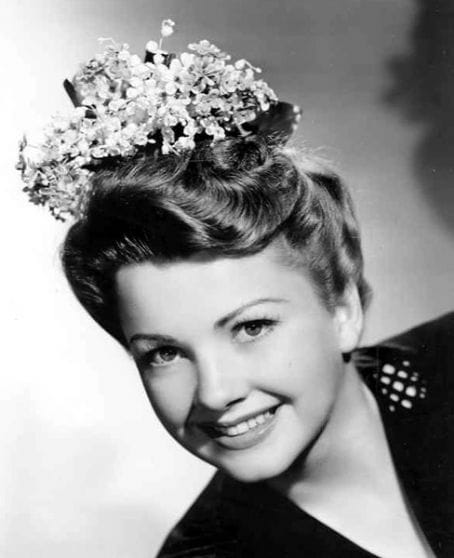 Anne Baxter Anne Baxter