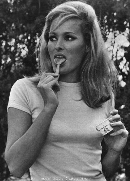 Ursula Andress