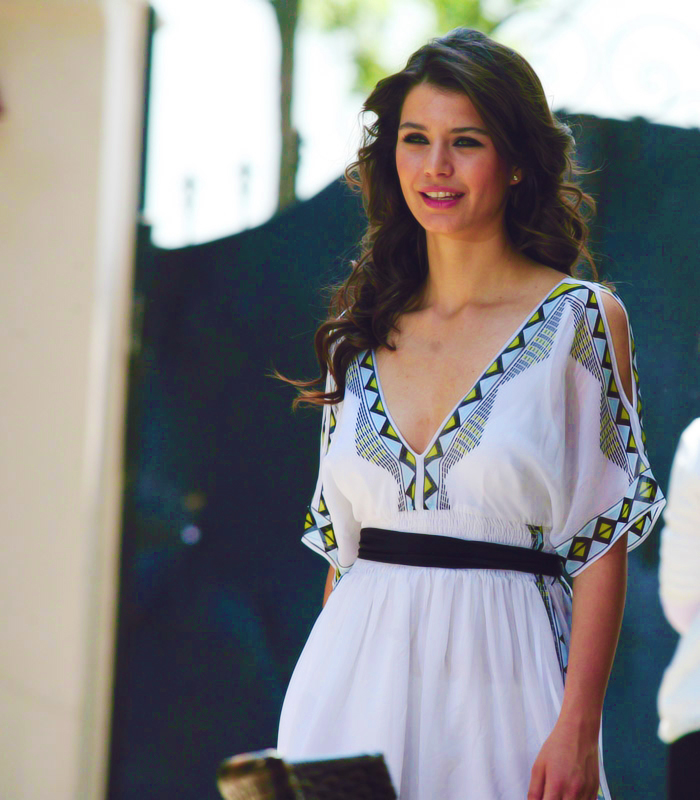 Beren Saat Beren Saat