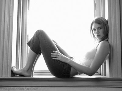 Julie McNiven
