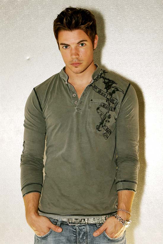 Josh Henderson