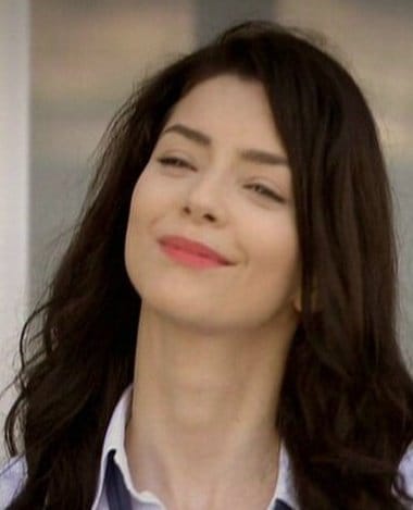 Merve Bolugur Merve Bolugur