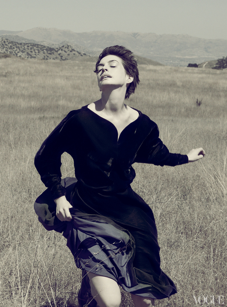 Anne Hathaway