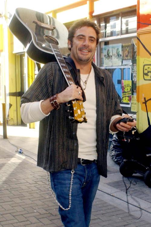 Jeffrey Dean Morgan