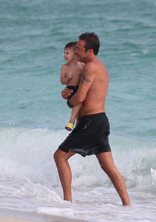 Jeffrey Dean Morgan