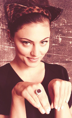 Phoebe Tonkin